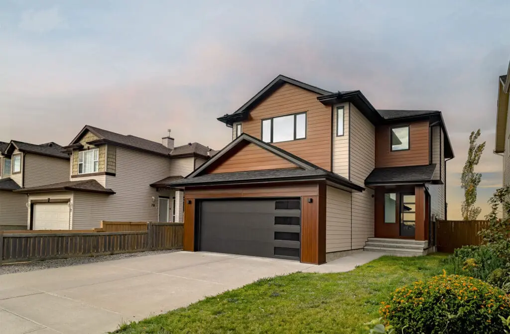 FastPlank Residential Family House Black Anodized Aluminum Trim